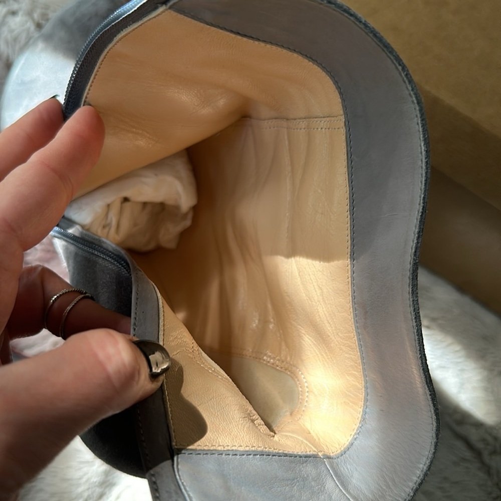 Bootylili Velours Christian Louboutin booties - Picture 12 of 16